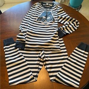 Hannah Anderson, Darth Vader, Star Wars Adult pajamas Top NWT
